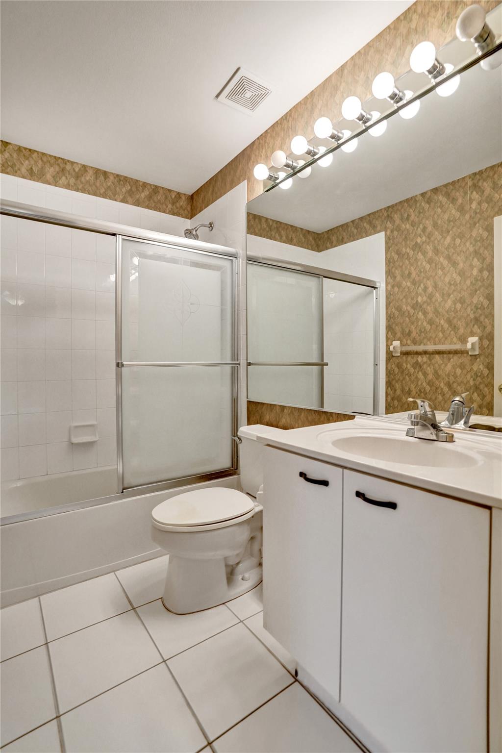 Waters Edge At Parkland - Residential Lease