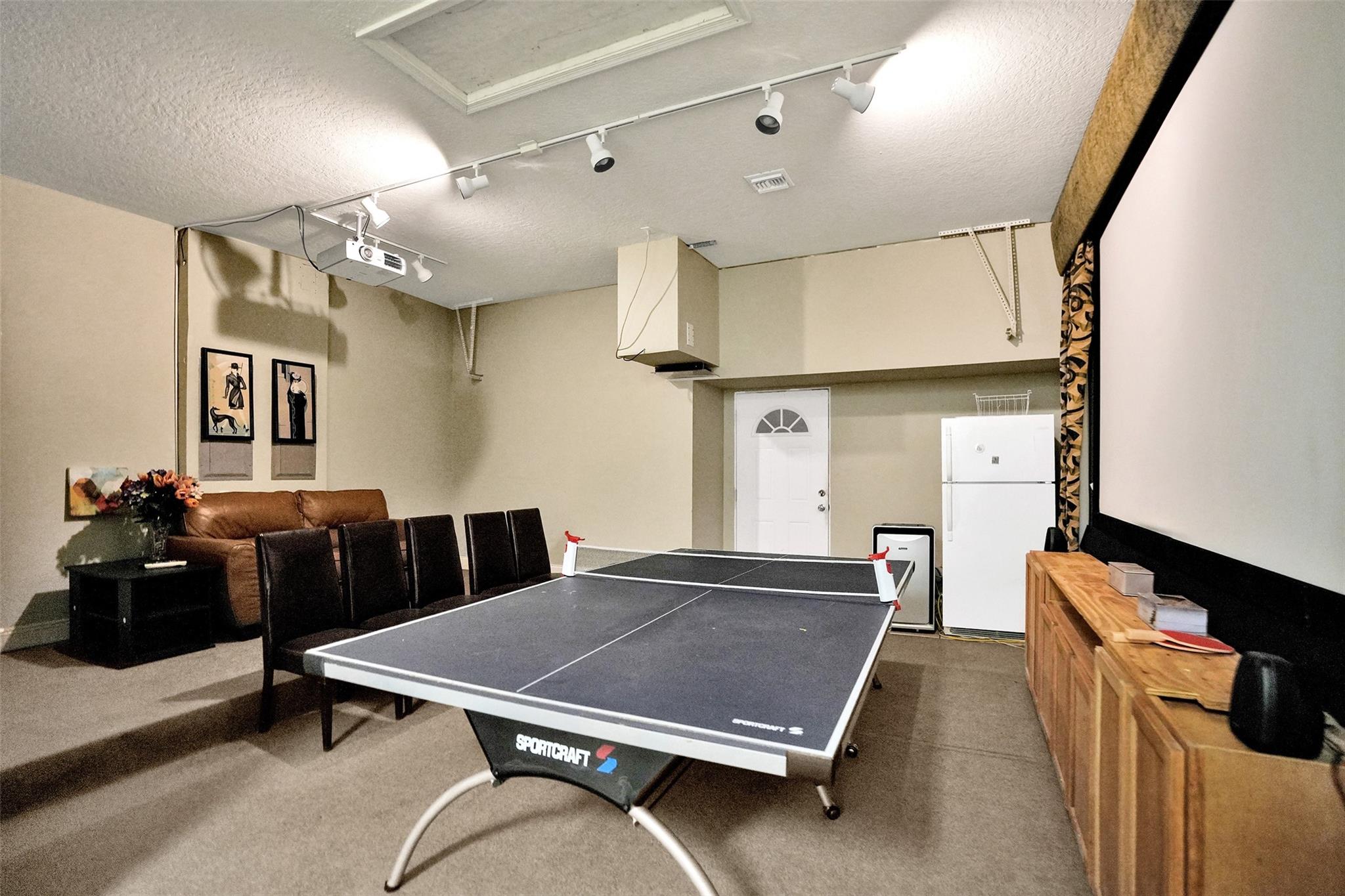 Waters Edge At Parkland - Residential Lease