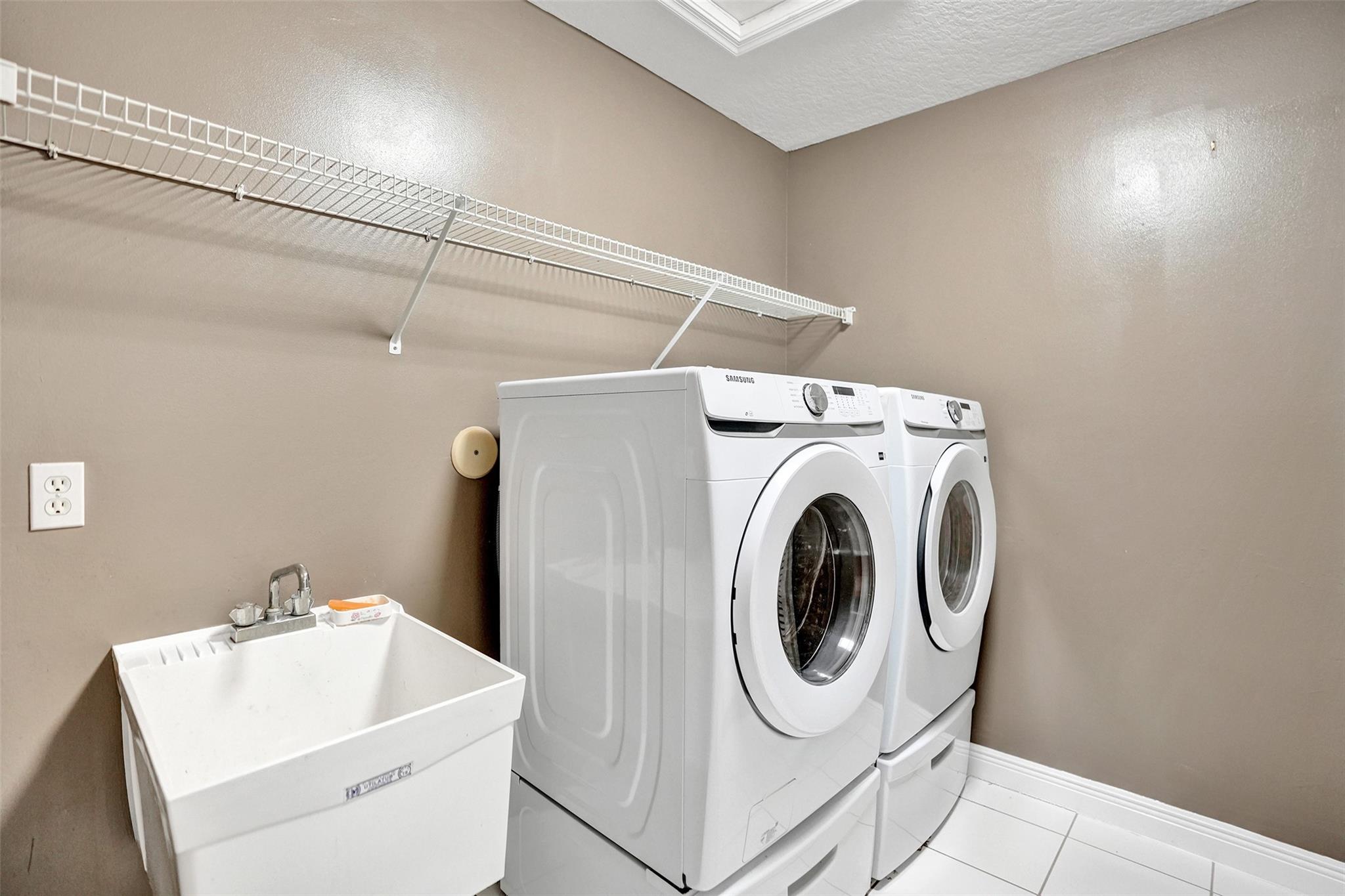 Waters Edge At Parkland - Residential Lease