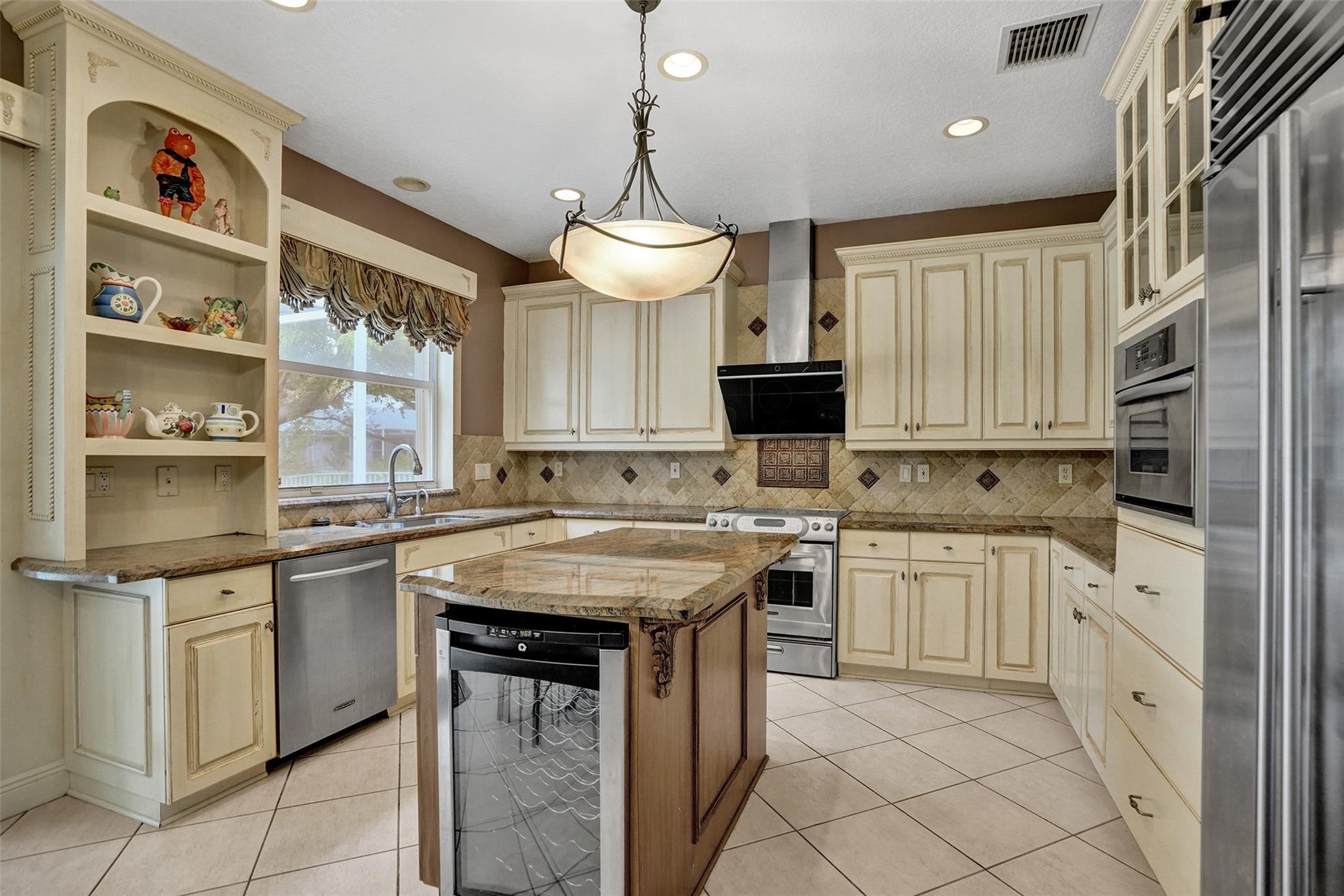 Waters Edge At Parkland - Residential Lease
