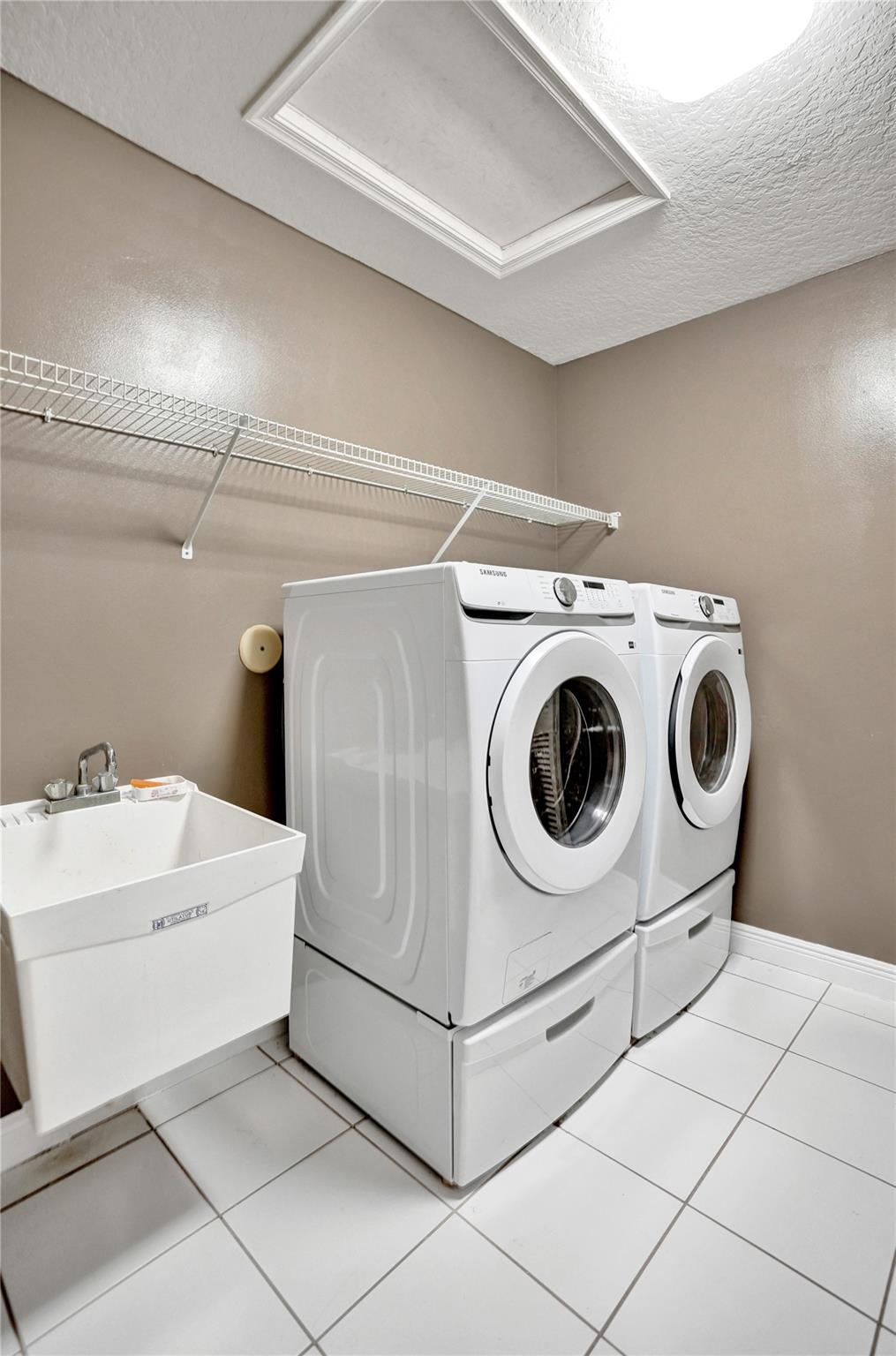 Waters Edge At Parkland - Residential Lease