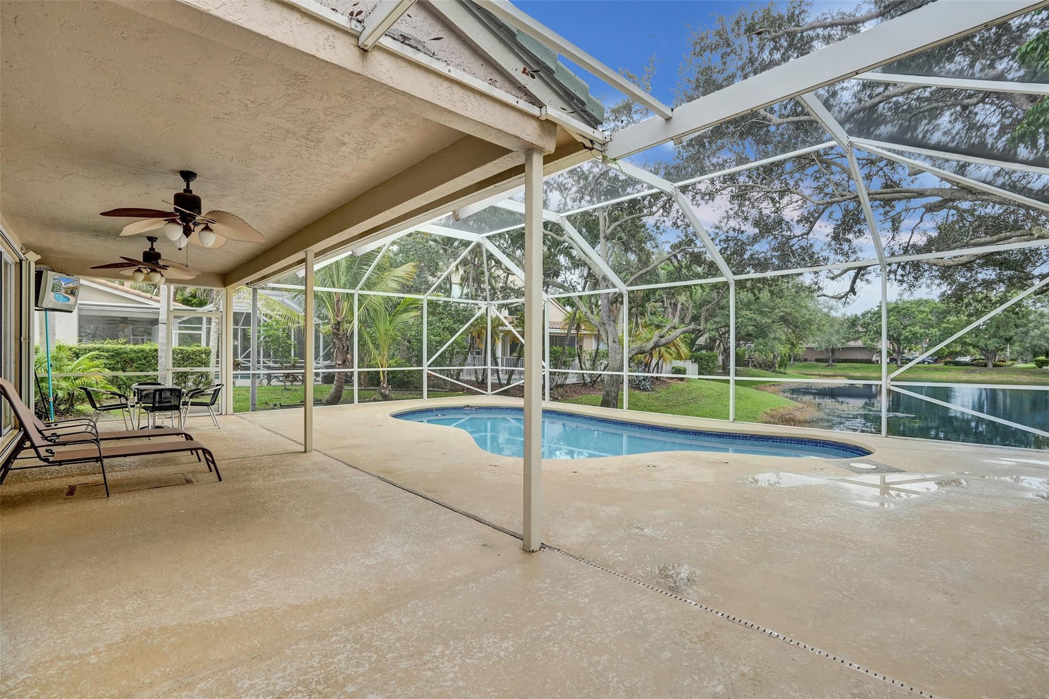 Waters Edge At Parkland - Residential Lease