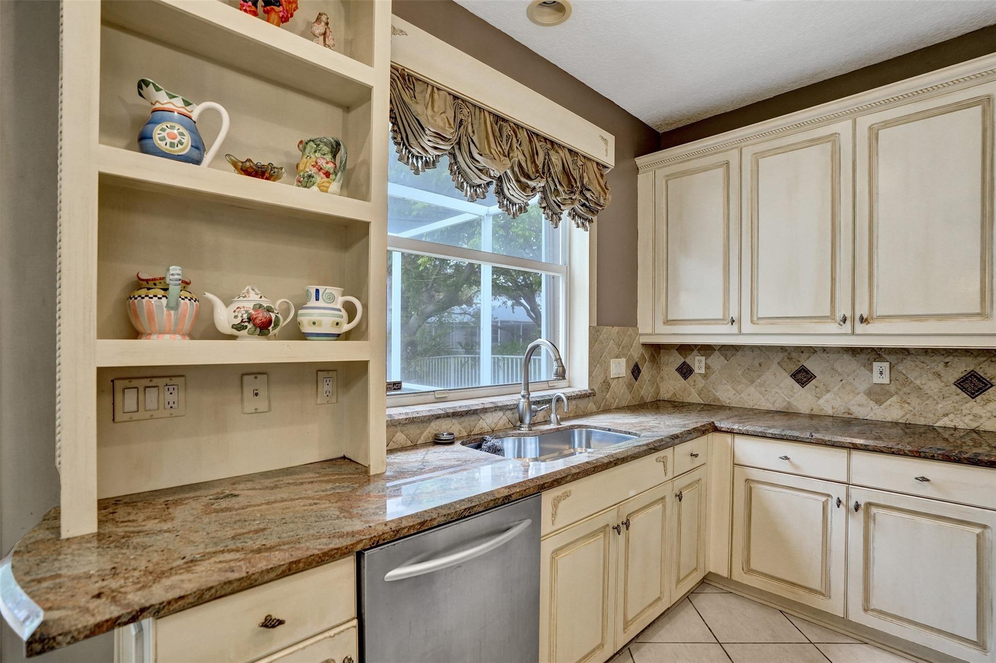 Waters Edge At Parkland - Residential Lease