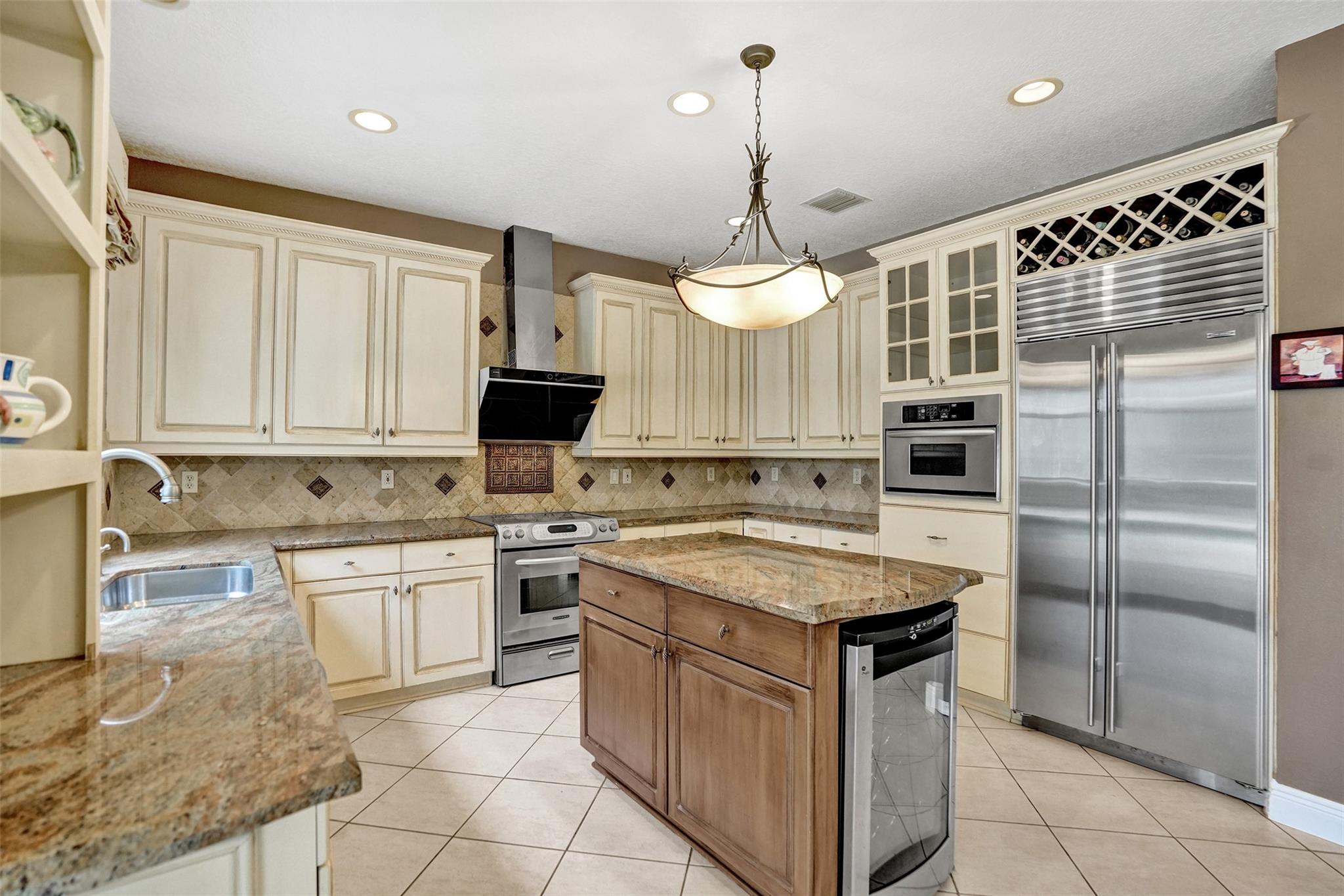 Waters Edge At Parkland - Residential Lease