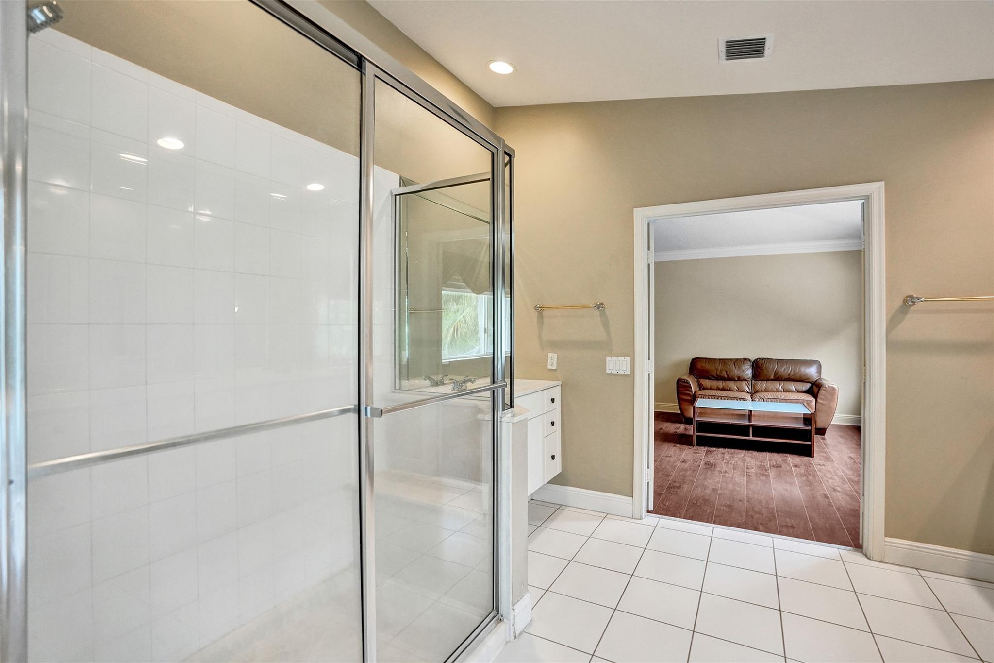 Waters Edge At Parkland - Residential Lease