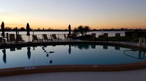 Fantastic location for this 1/1. Near bridges, shopping, restaurants, across from the Ocean. Lovely unit for annual rental. Sip your morning coffee on your balcony while enjoying the ocean breeze!All measurements approximate.