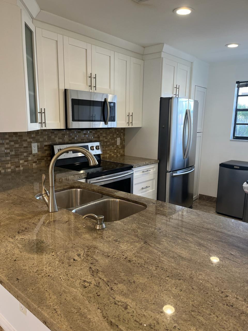 283 NW 36th Avenue