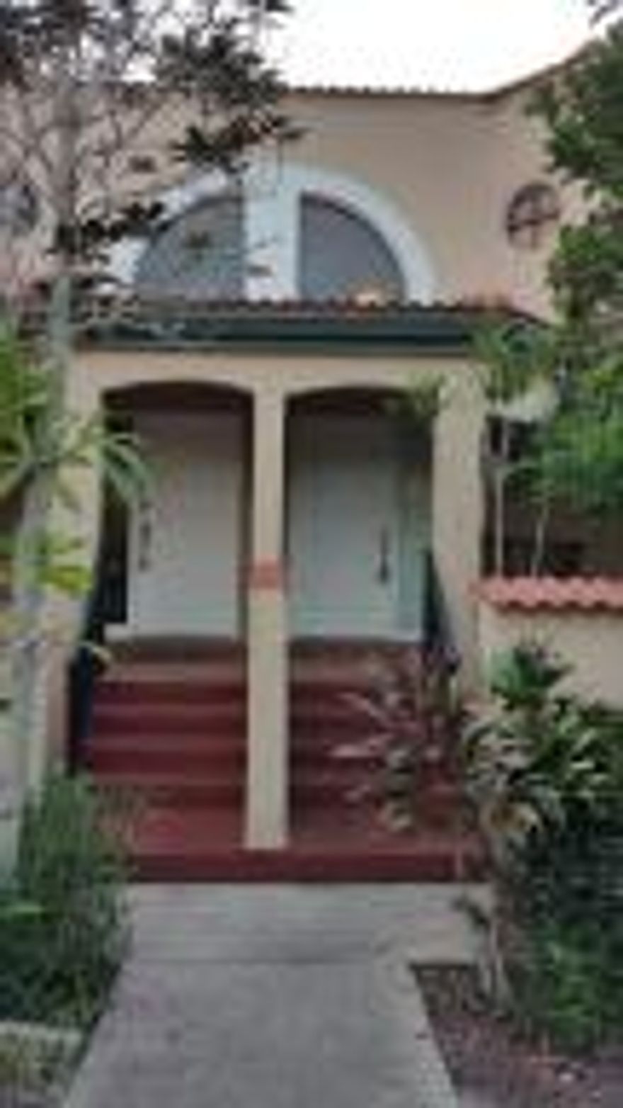 BEAUTIFULLY RENOVATED KITCHEN WITH REAL WOOD CABINETS,GRANITE COUNTER TOP,SS APPLIANCES, ALMOND FRIDGE. DISTRESSED LOOK DARK LAMINATE FLOORING. Seller to pay title and BUYER to pay DOC stamps.