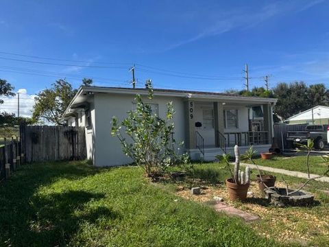 A home in Lake Worth Beach