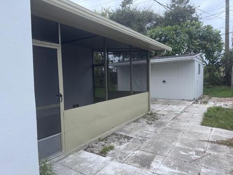 A home in Lake Worth Beach