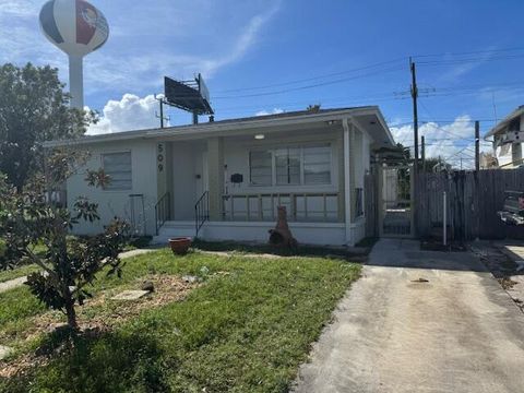 A home in Lake Worth Beach