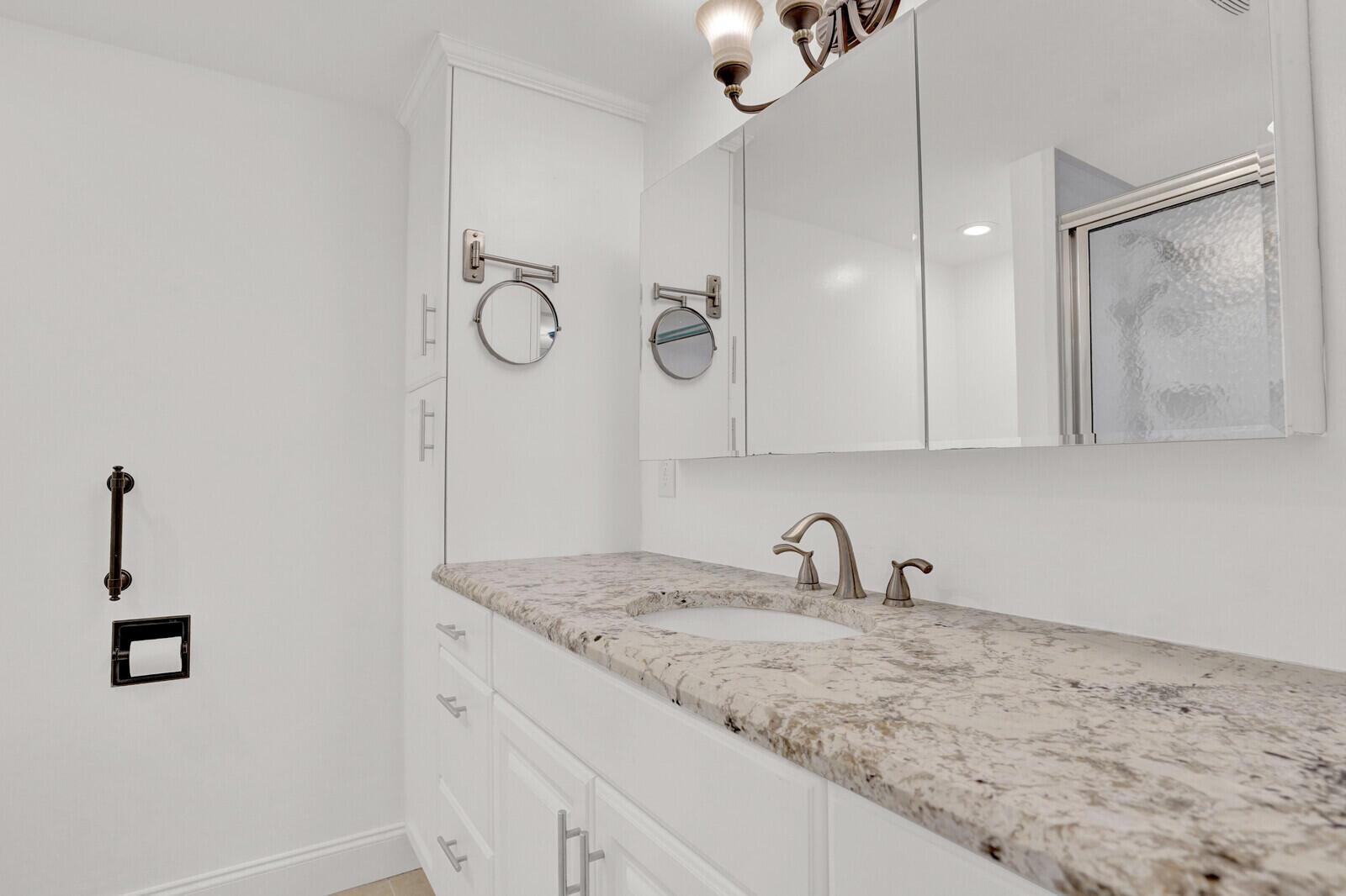 WELLINGTON A THRU H & J T - Residential