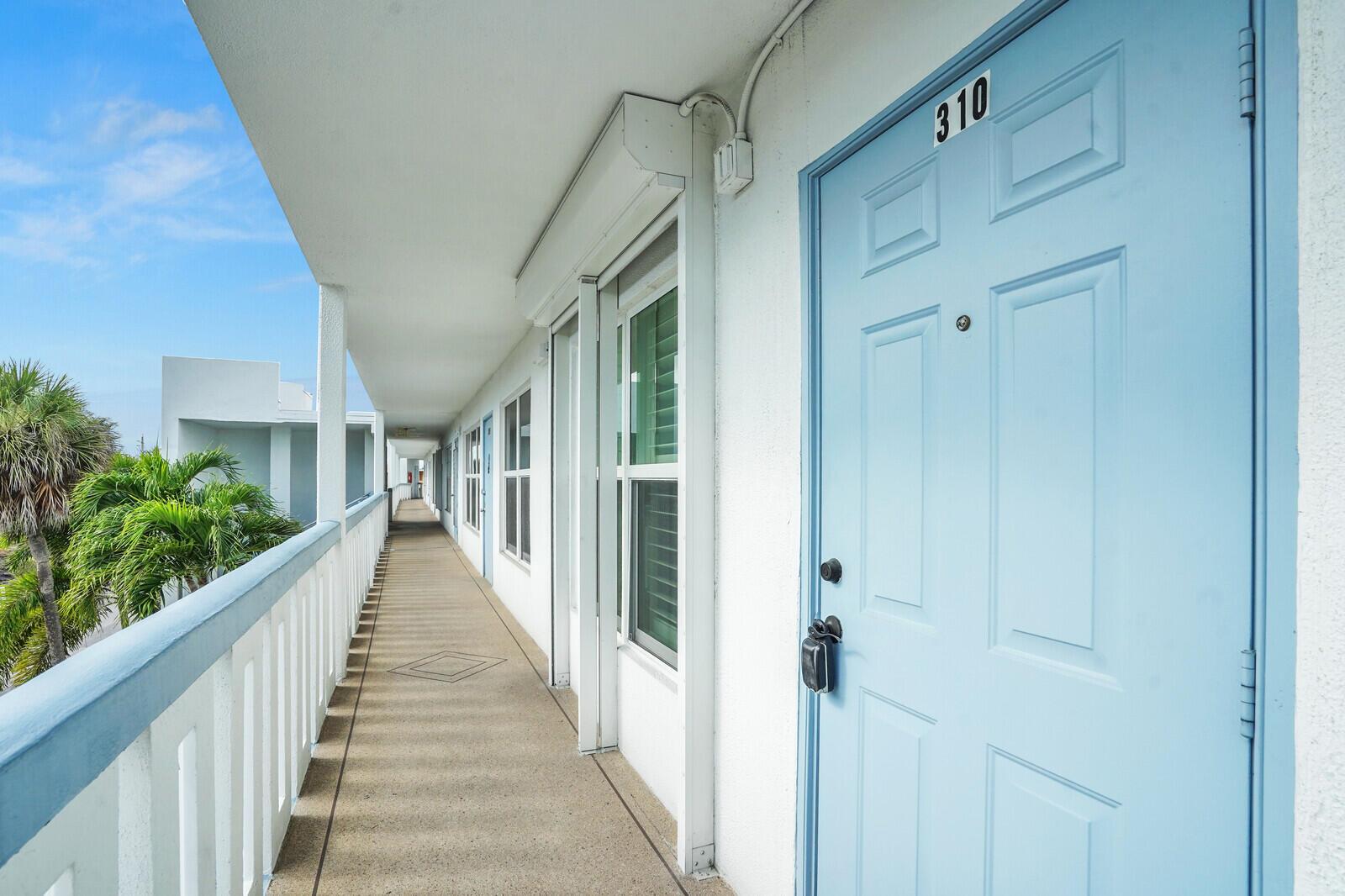 WELLINGTON A THRU H & J T - Residential