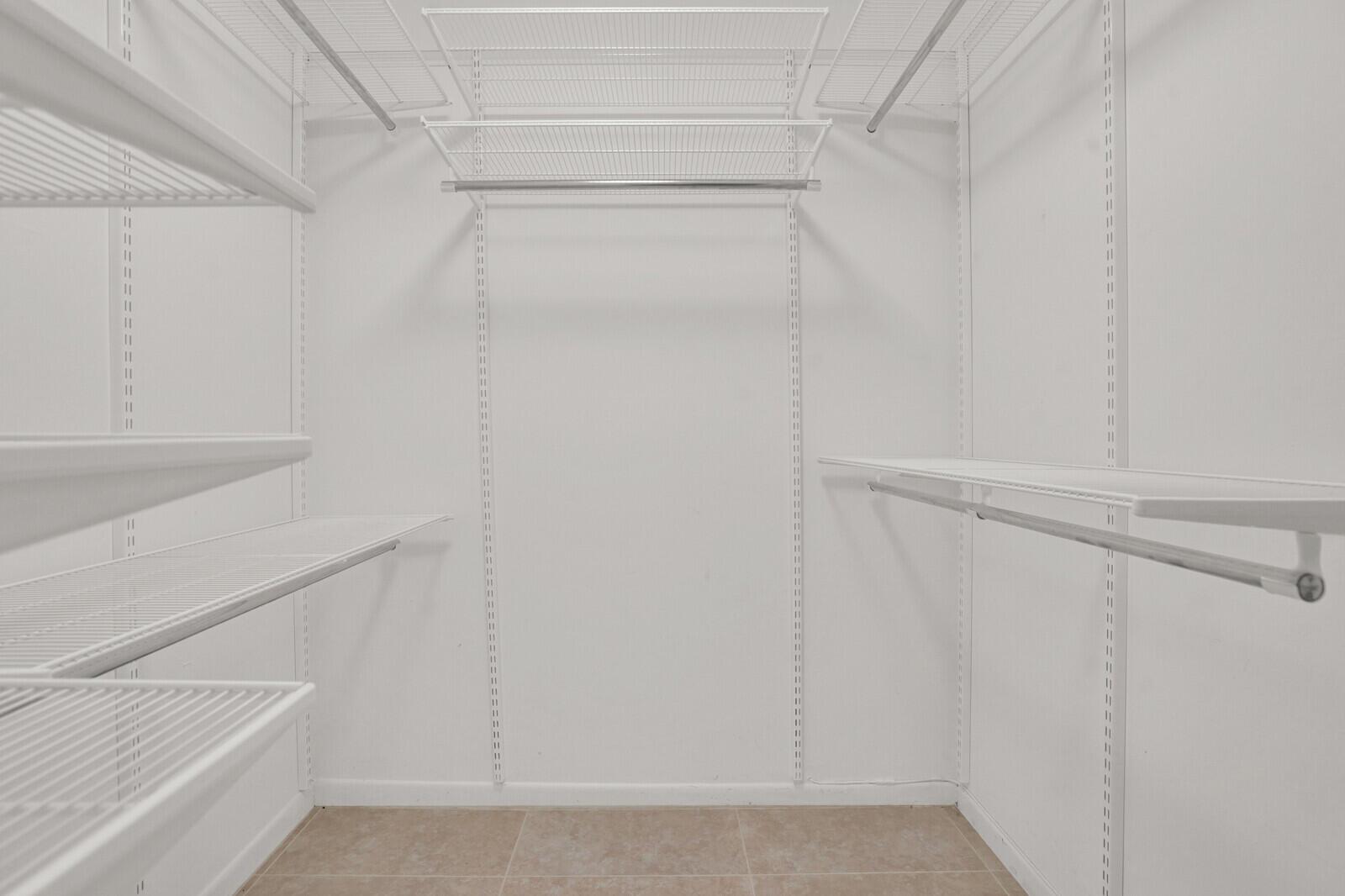 WELLINGTON A THRU H & J T - Residential