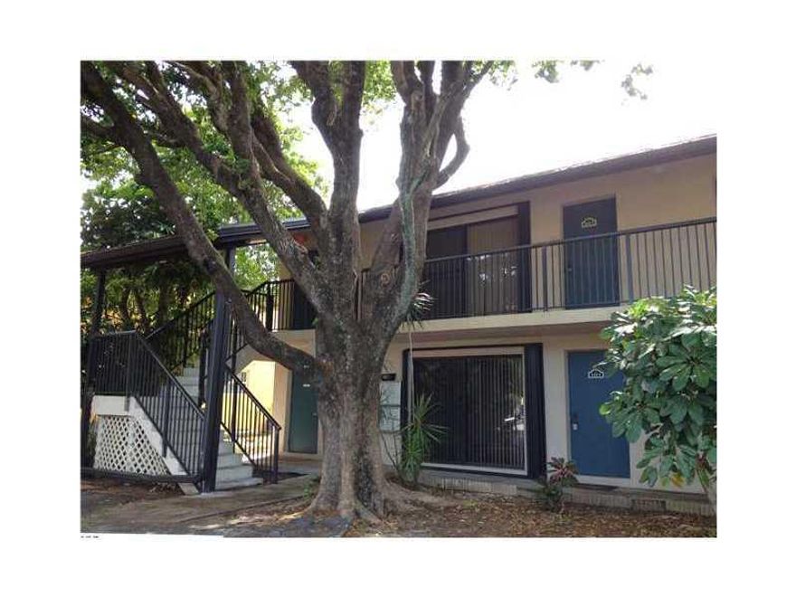 EXTRA LARGE CORNER, 1 bdrm/1 bath apt, tile, CENTRAL A/C, large WALK-IN closet, DRESSING area, HUGE UPDATED bathroom, ACCORDION SHUTTERS. Laundry facilities on each floor & EXTRA storage available. LUSH landscaping, Garden-like setting at this quaint, 2-s tory, quiet BOUTIQUE apt bldg tucked in the Garden Isle waterfront community vicinity. Centrally located--Minutes to the BEACH, major highways, parks, shopping, restaurants, & more. Small pet okay--sorry, no dogs. Quick approval. 1st & sec w/ good credit