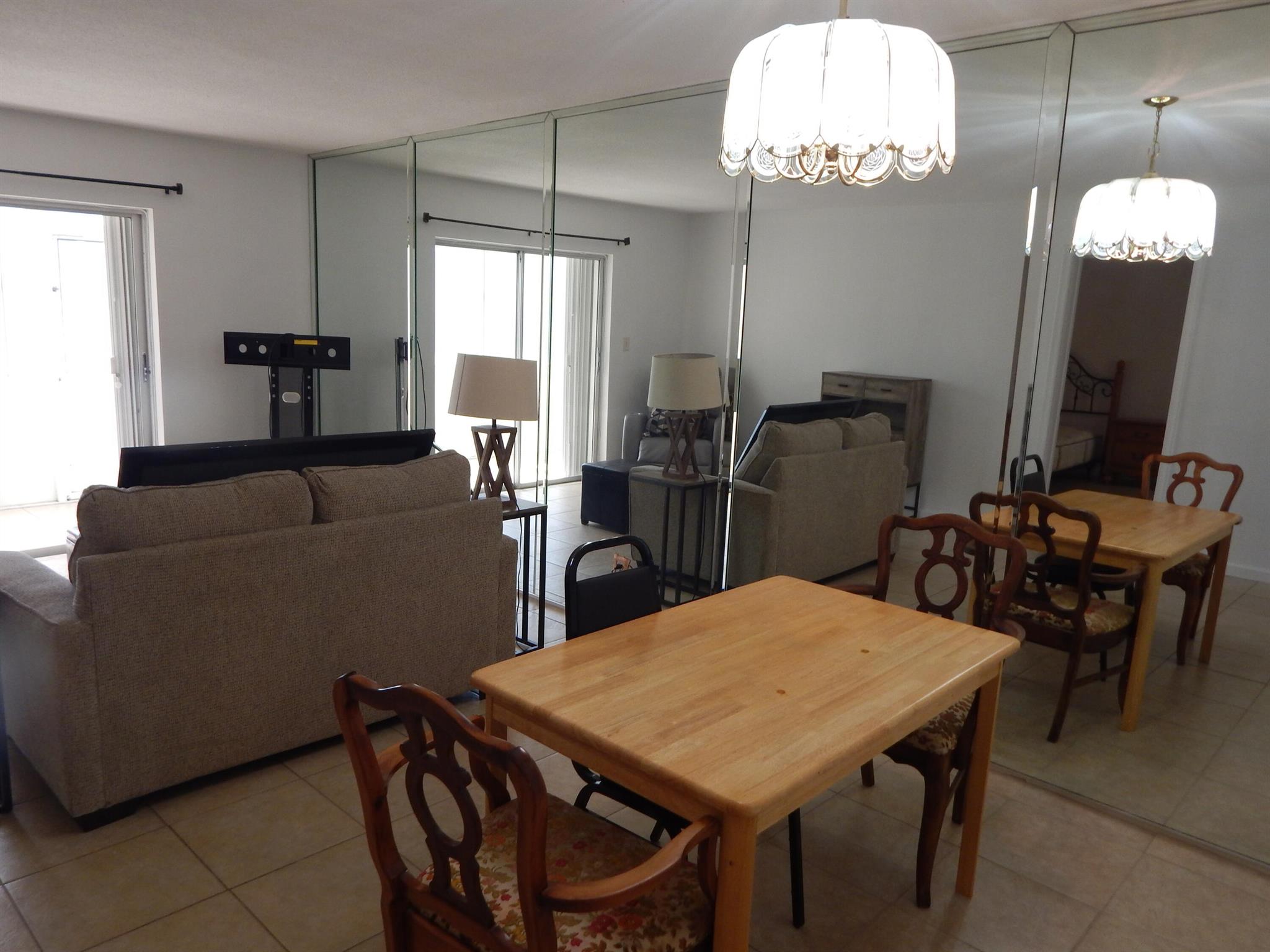 LAKE CLARKE GARDENS CONDO 20A - Residential