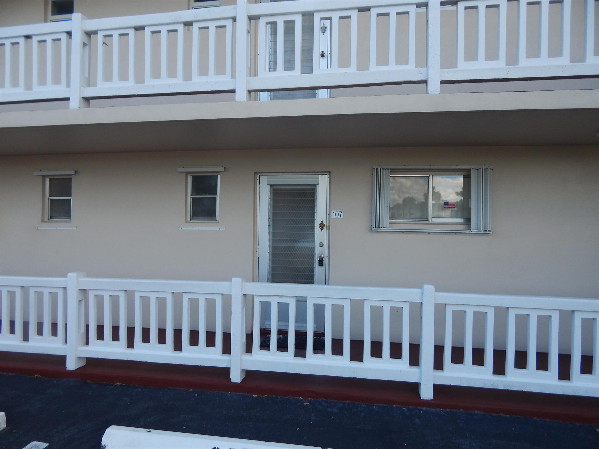 LAKE CLARKE GARDENS CONDO 20A - Residential