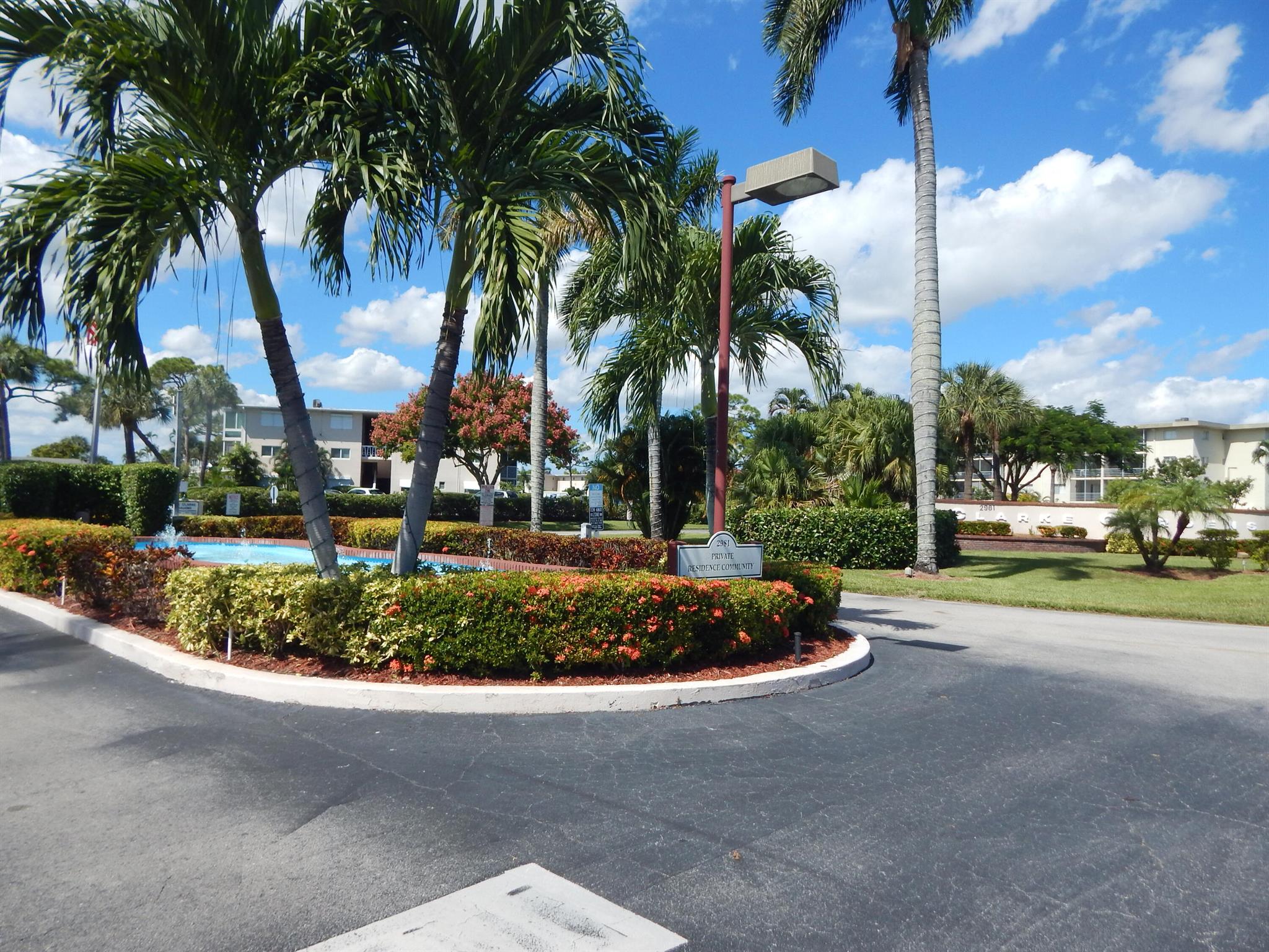 LAKE CLARKE GARDENS CONDO 20A - Residential