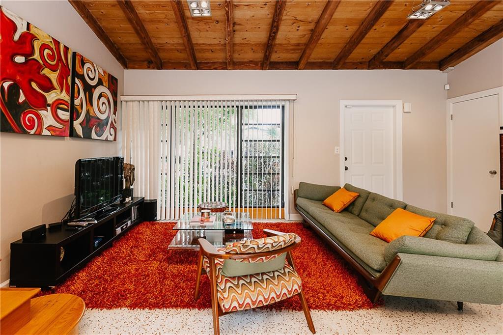 GILL ISLES 44-13 B - Residential