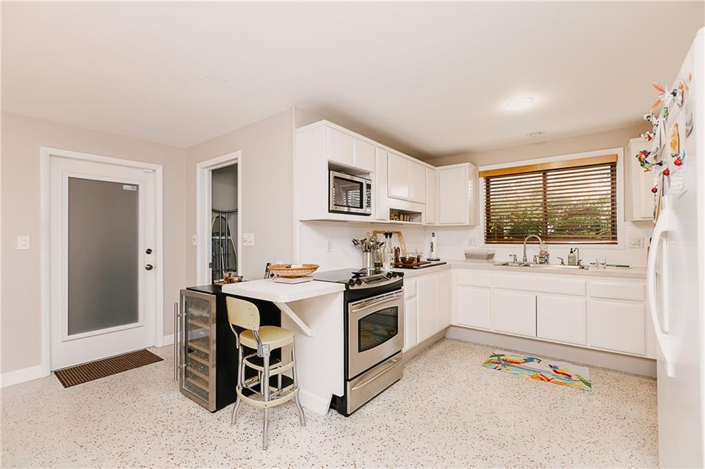 GILL ISLES 44-13 B - Residential