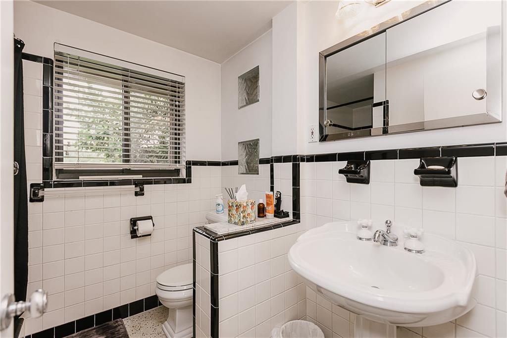 GILL ISLES 44-13 B - Residential