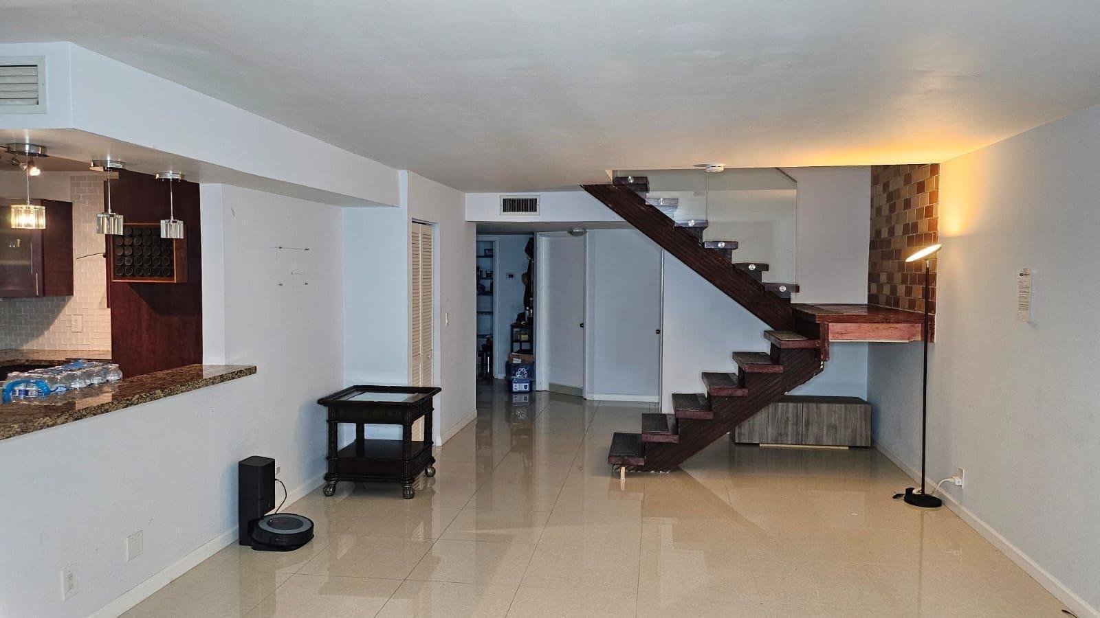 TRELLISES 1B CONDO - Residential