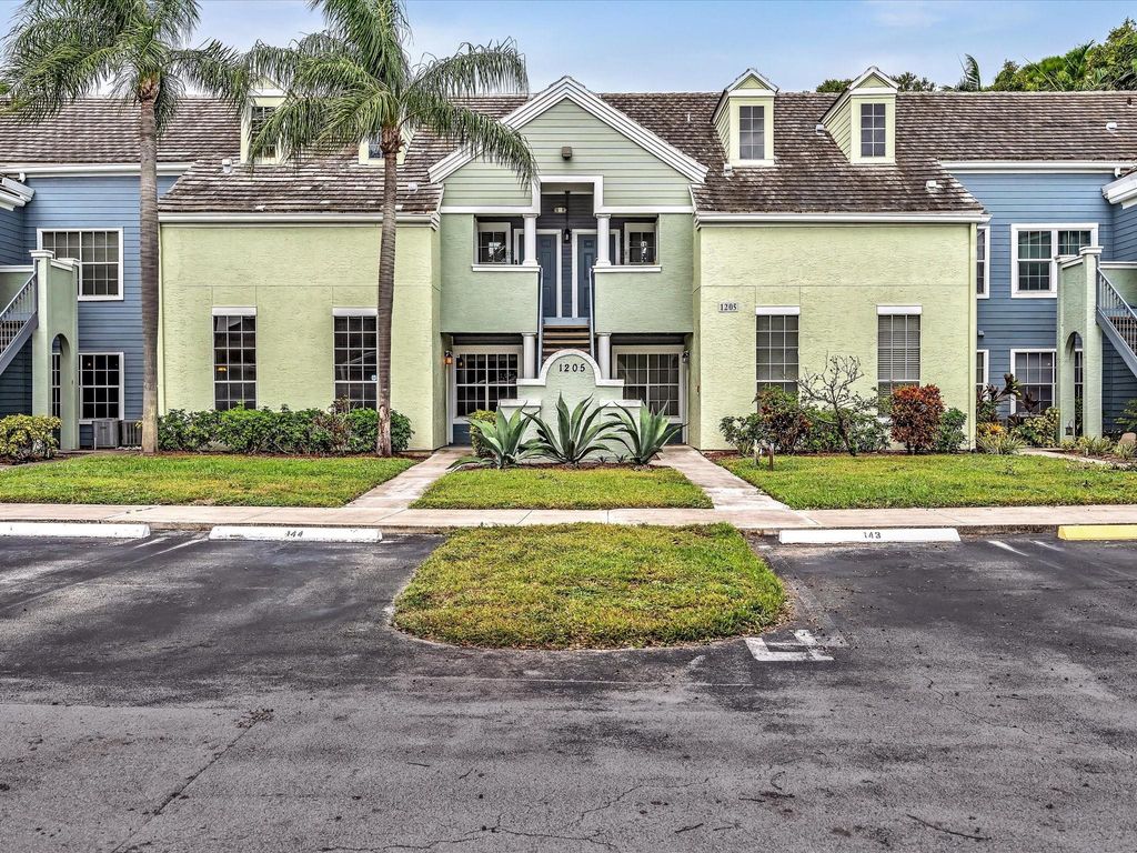 Photo of 1205 Crystal Way #C, Delray Beach, FL 33444 (MLS # F10409533)