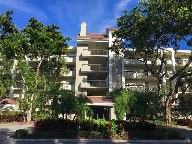 Photo of 950 Lavers Circle #F-511, Delray Beach, FL 33444 (MLS # F10535435)