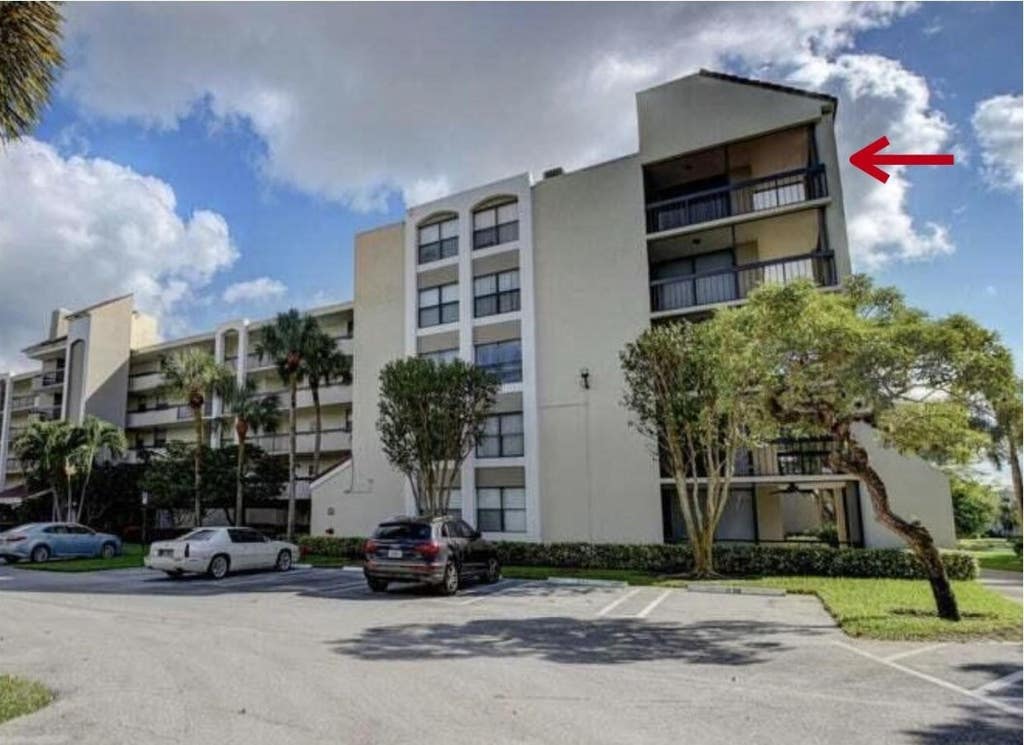 Photo of 950 Lavers Circle #F-511, Delray Beach, FL 33444 (MLS # F10535435)