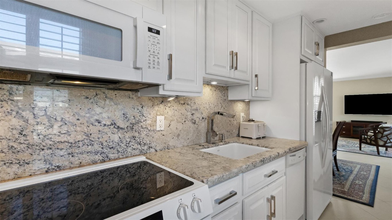 Sunrise Tower - Residential