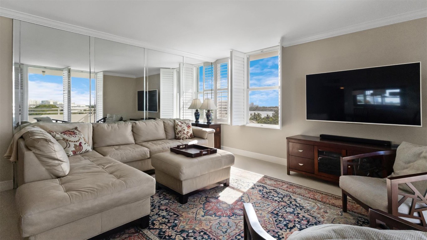 Sunrise Tower - Residential