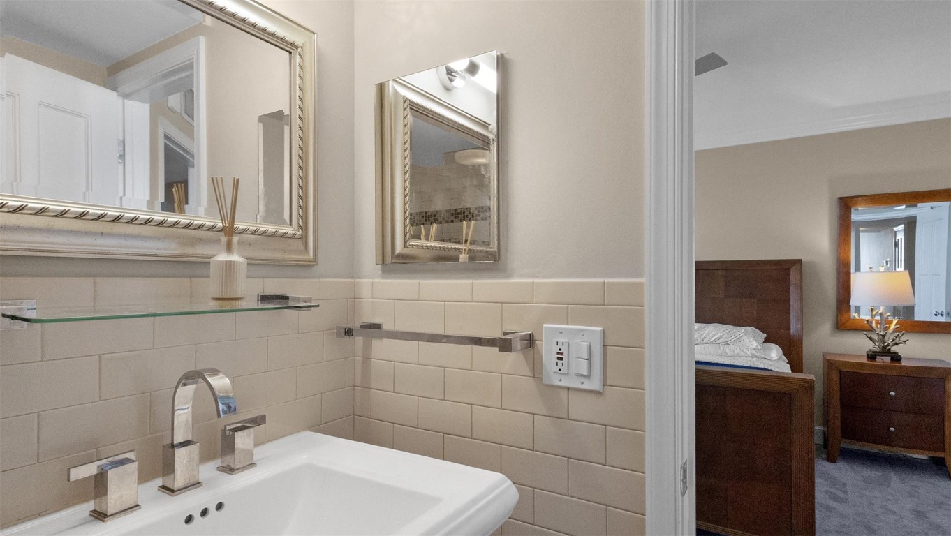 Sunrise Tower - Residential