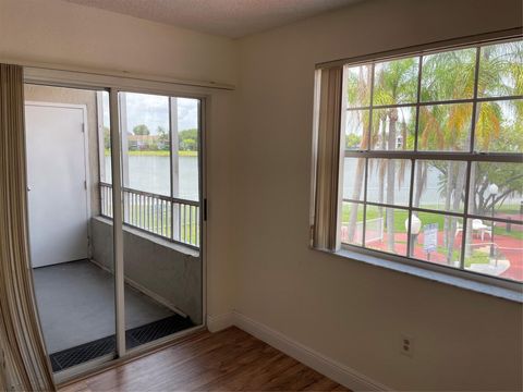 Condominium in Oakland Park FL 2850 Oakland Forest Dr Dr 13.jpg