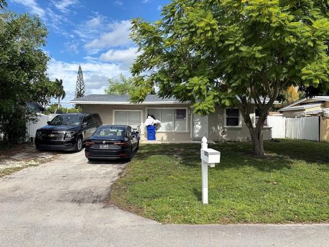 1571 NE 28th Court Pompano Beach FL 33064