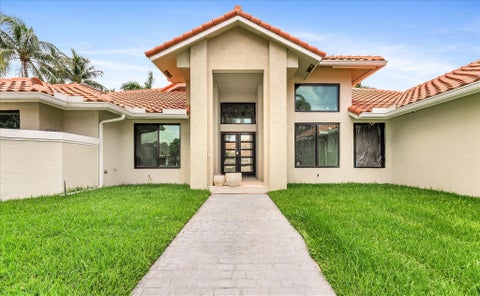 Photo of 3131 St Annes Place, Boca Raton, FL 33496 (MLS # B26082871)