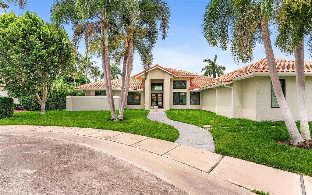 Photo of 3131 St Annes Place, Boca Raton, FL 33496 (MLS # B26082871)