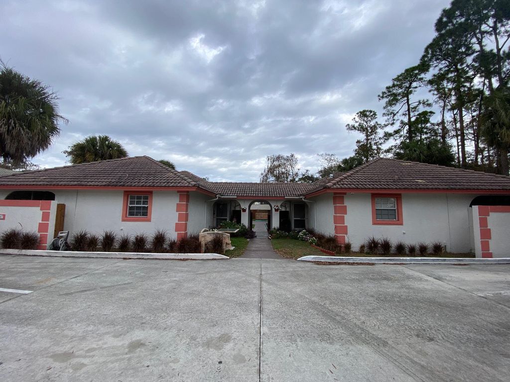 Photo of 14047 Wellington Trace, Wellington, FL 33414 (MLS # R10955089)