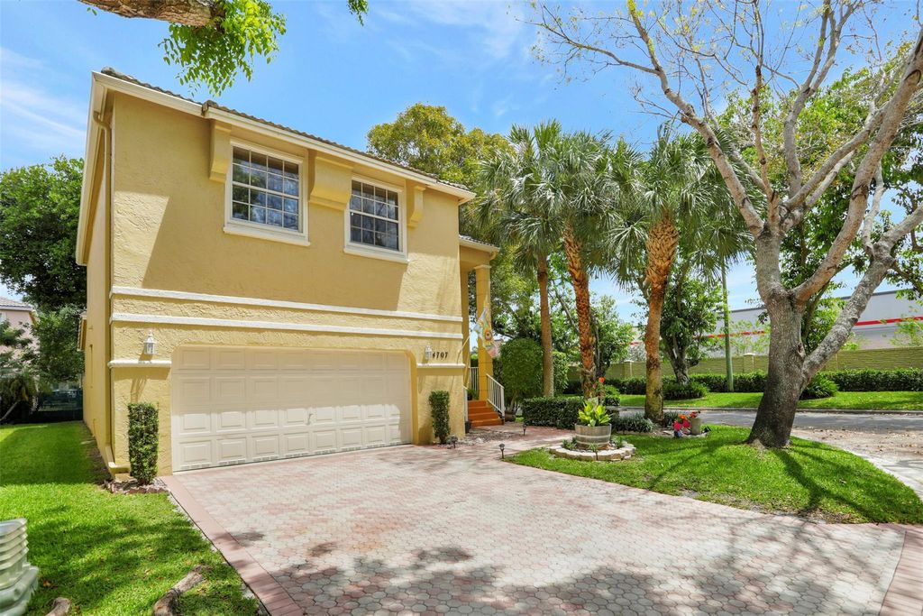 Photo of 4707 NW 114th Lane, Coral Springs, FL 33076 (MLS # F10398446)