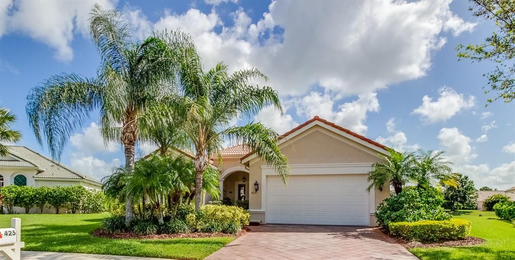 Photo of 425 SW Crabapple Cove, Port Saint Lucie, FL 34986 (MLS # R10747904)