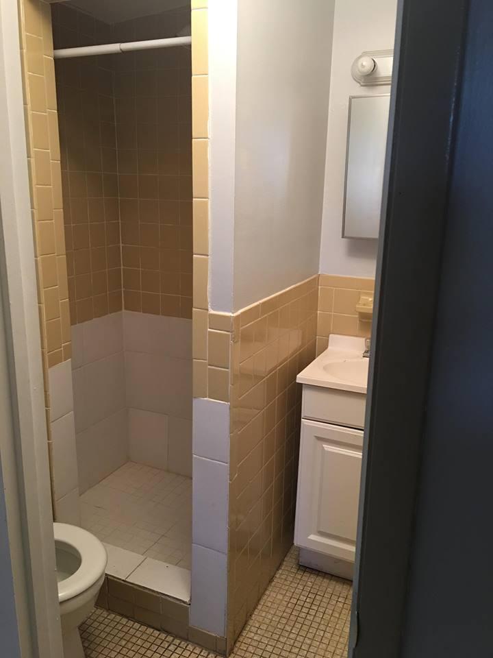 RIVER PARK UNIT 5 - Residential Lease