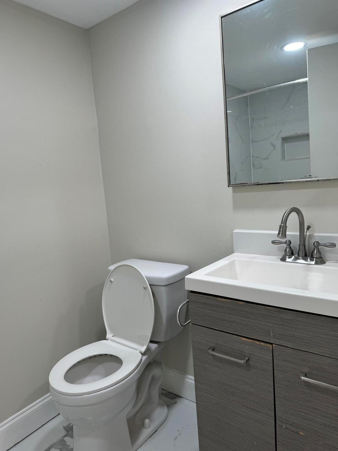 CORAL SPRINGS TOWER CLUB - Residential Lease