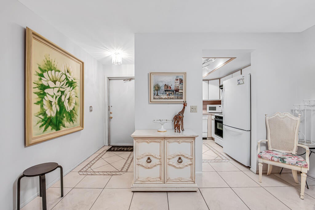 View photos, virtual tours, details... 2857 W Ashley Drive W A