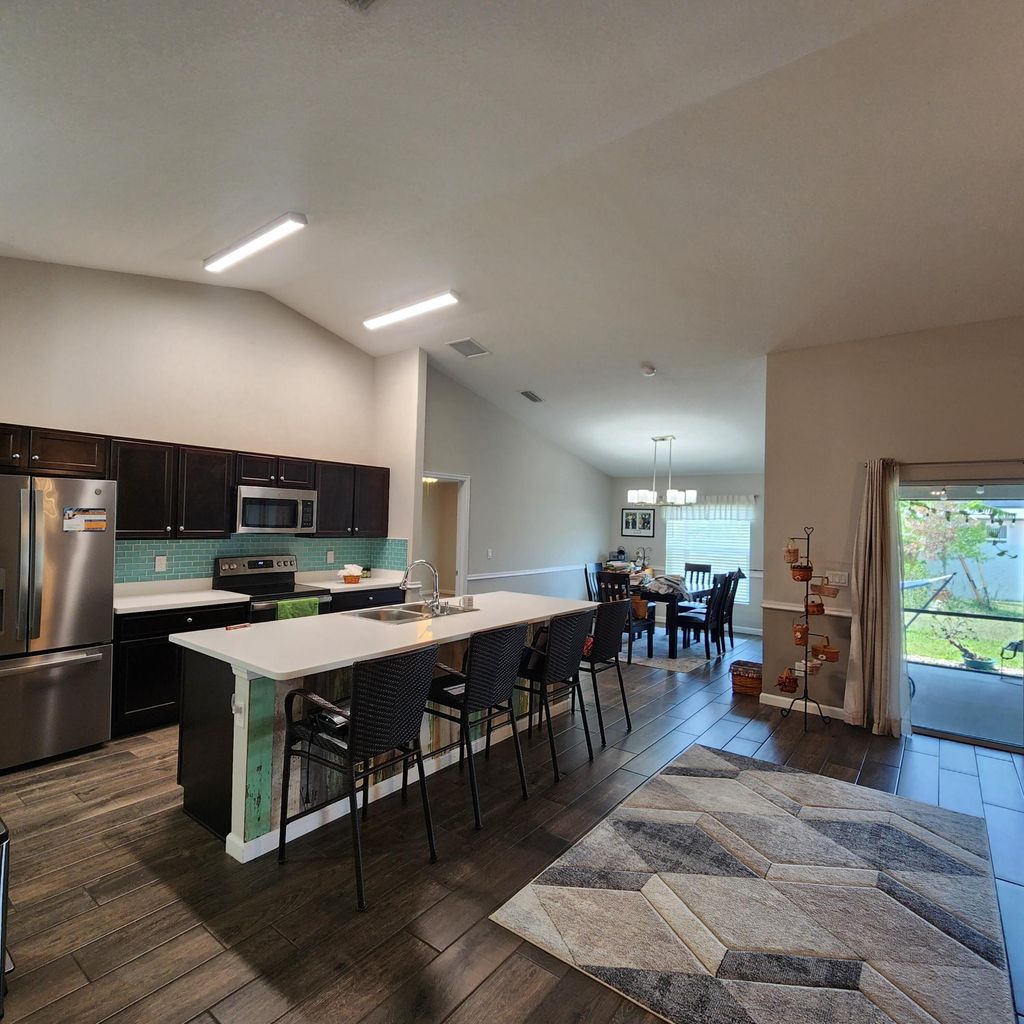 Photo of 185 SW Starfish Avenue, Port Saint Lucie, FL 34984 (MLS # R10988451)