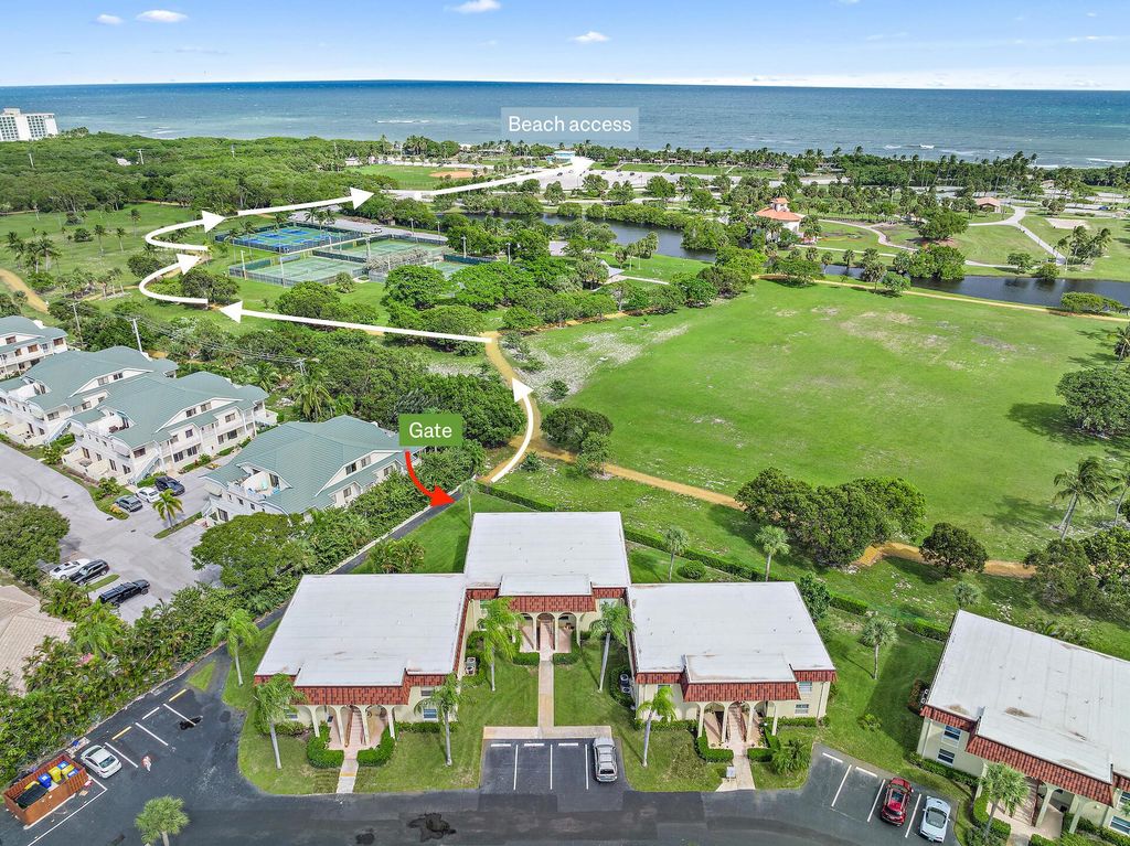 Photo of 717 S Us Highway 1 #609, Jupiter, FL 33477 (MLS # R10999414)