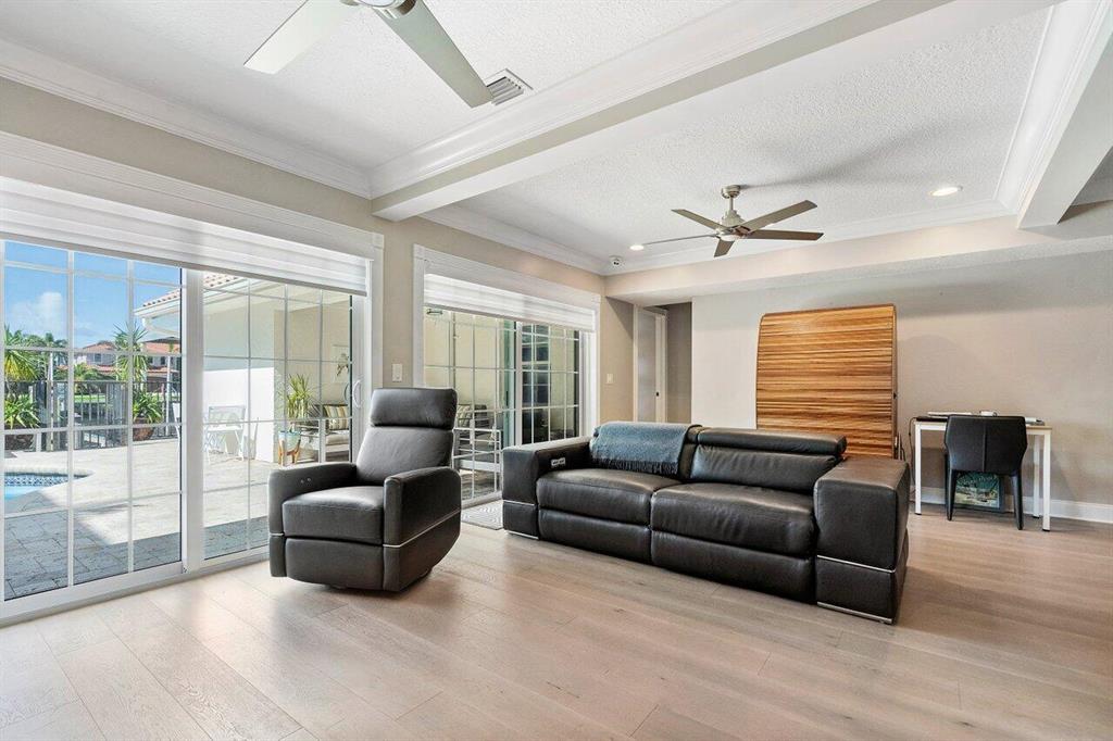 PELICAN HARBOR PH 3 - Residential