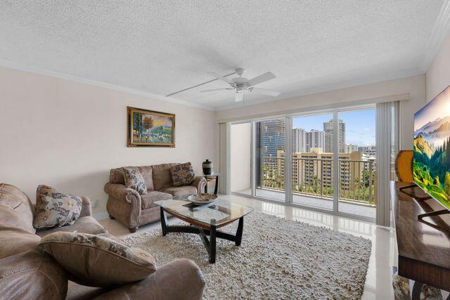 1200 HIBISCUS Avenue 1406