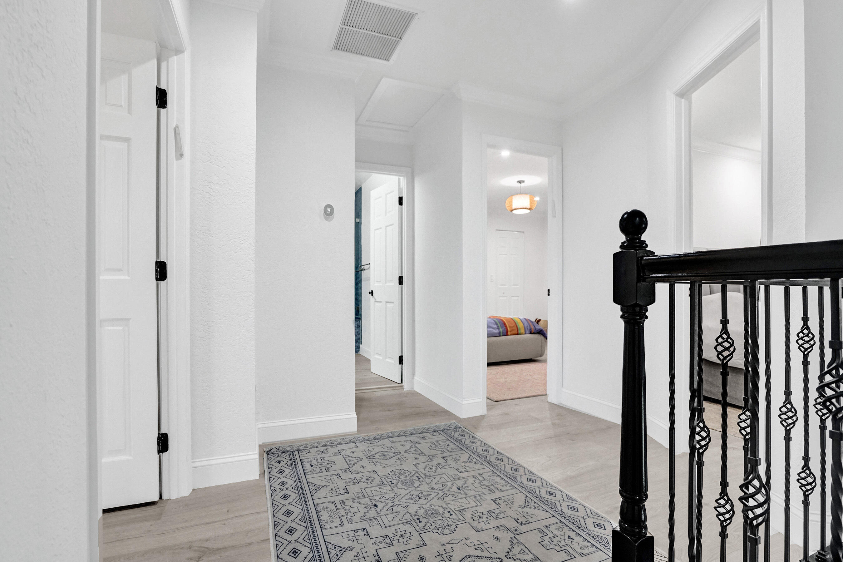 EMBASSY LAKES - Residential