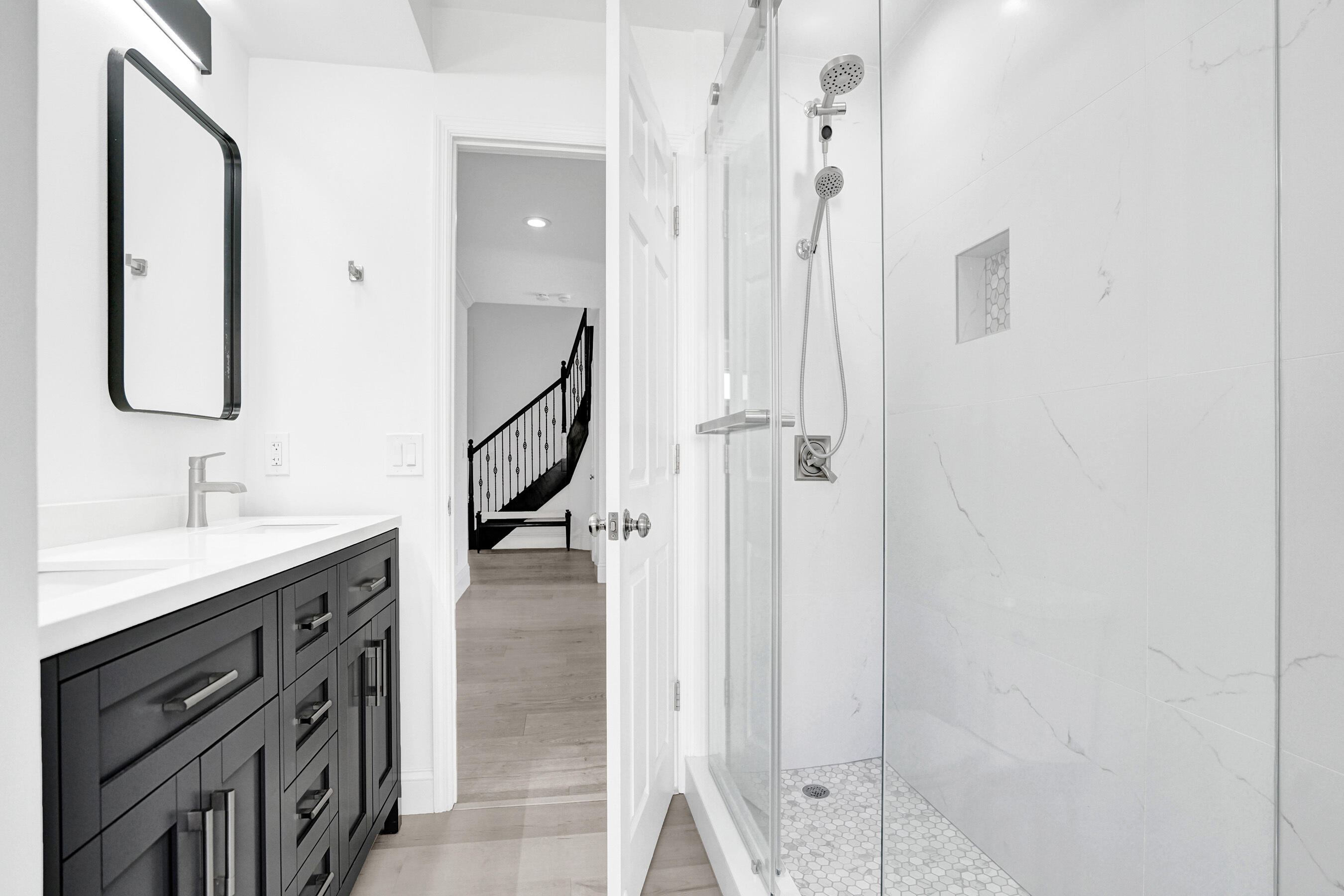 EMBASSY LAKES - Residential