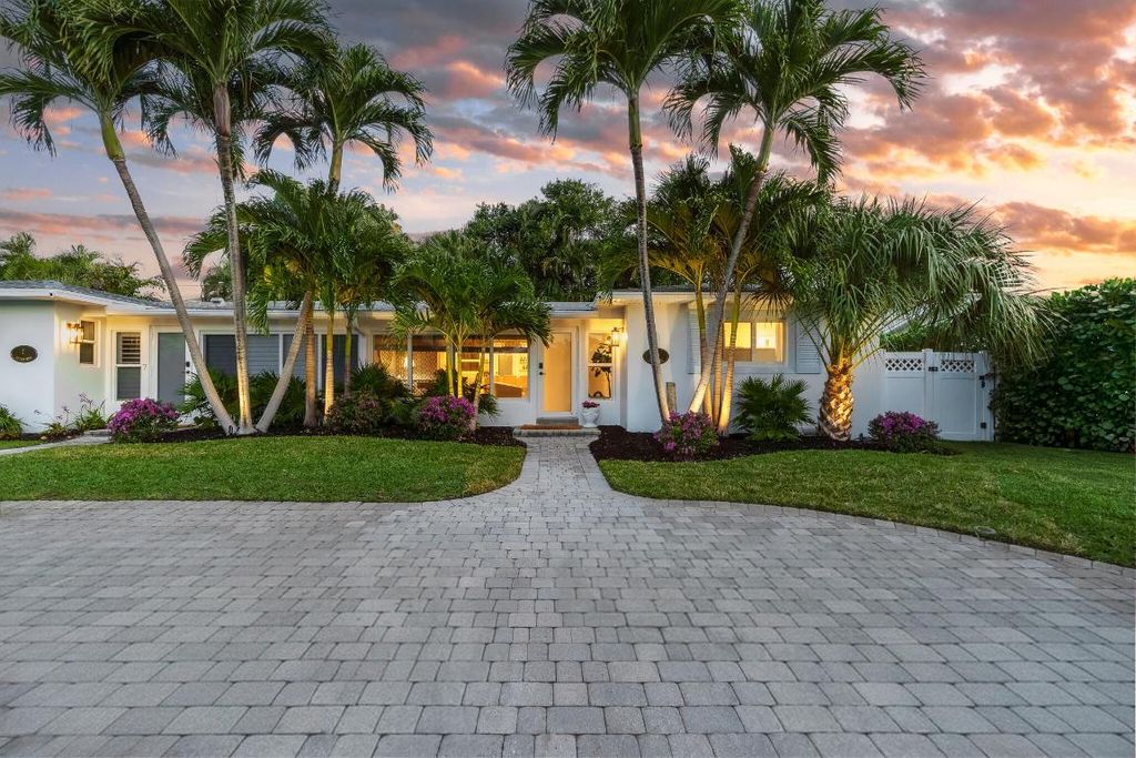 Photo of 7 Fayette Drive, Ocean Ridge, FL 33435 (MLS # R11158951)