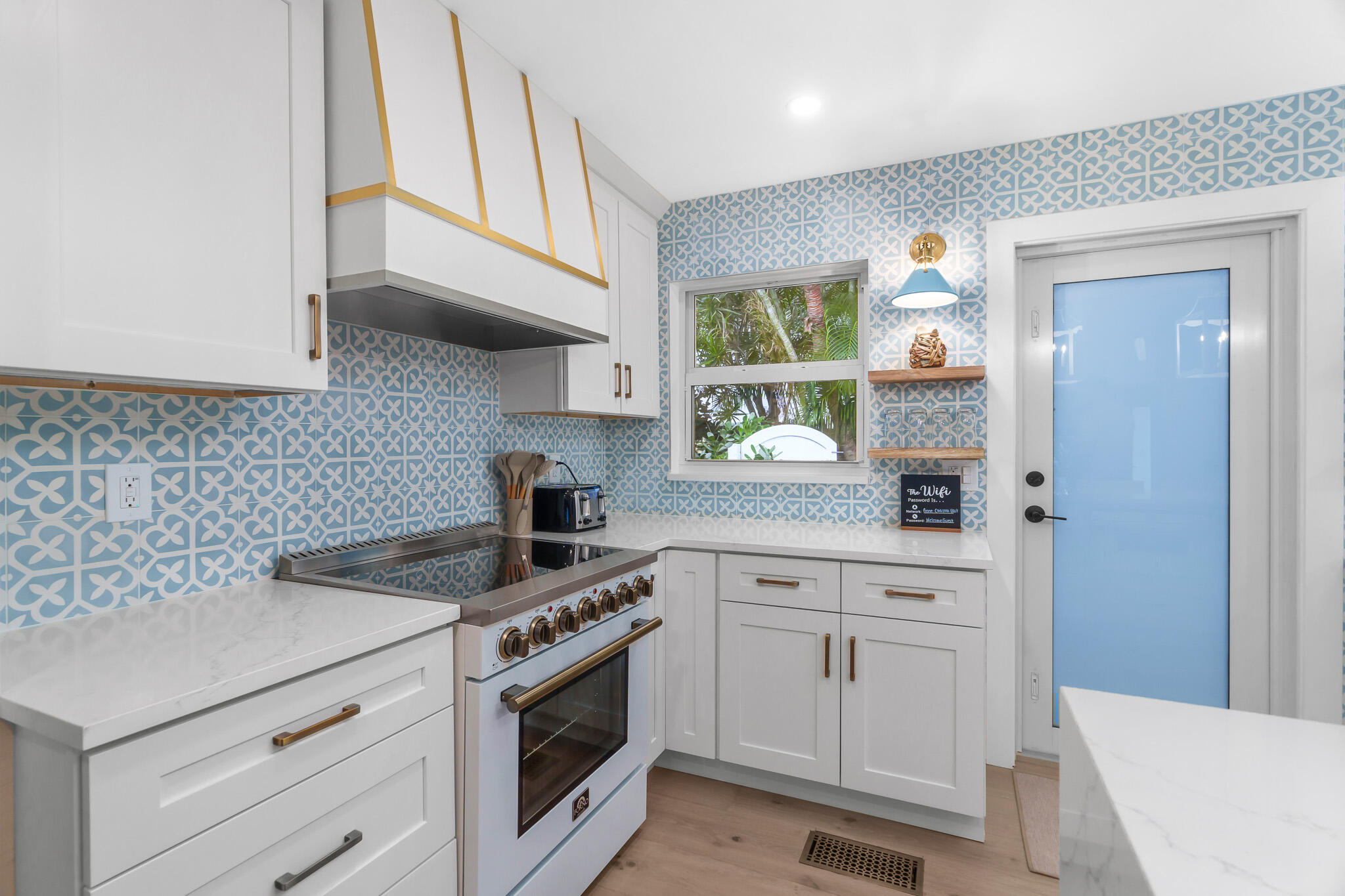 TROPICAL PARK - Residential